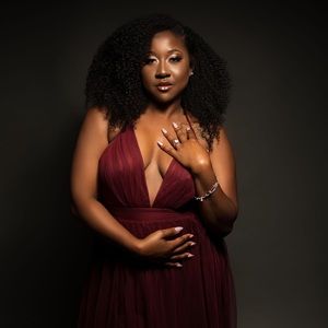 Meet your Posher, Crystal